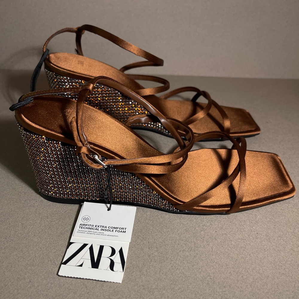 🌷NEW ZARA WEDGED SANDALS 🌷